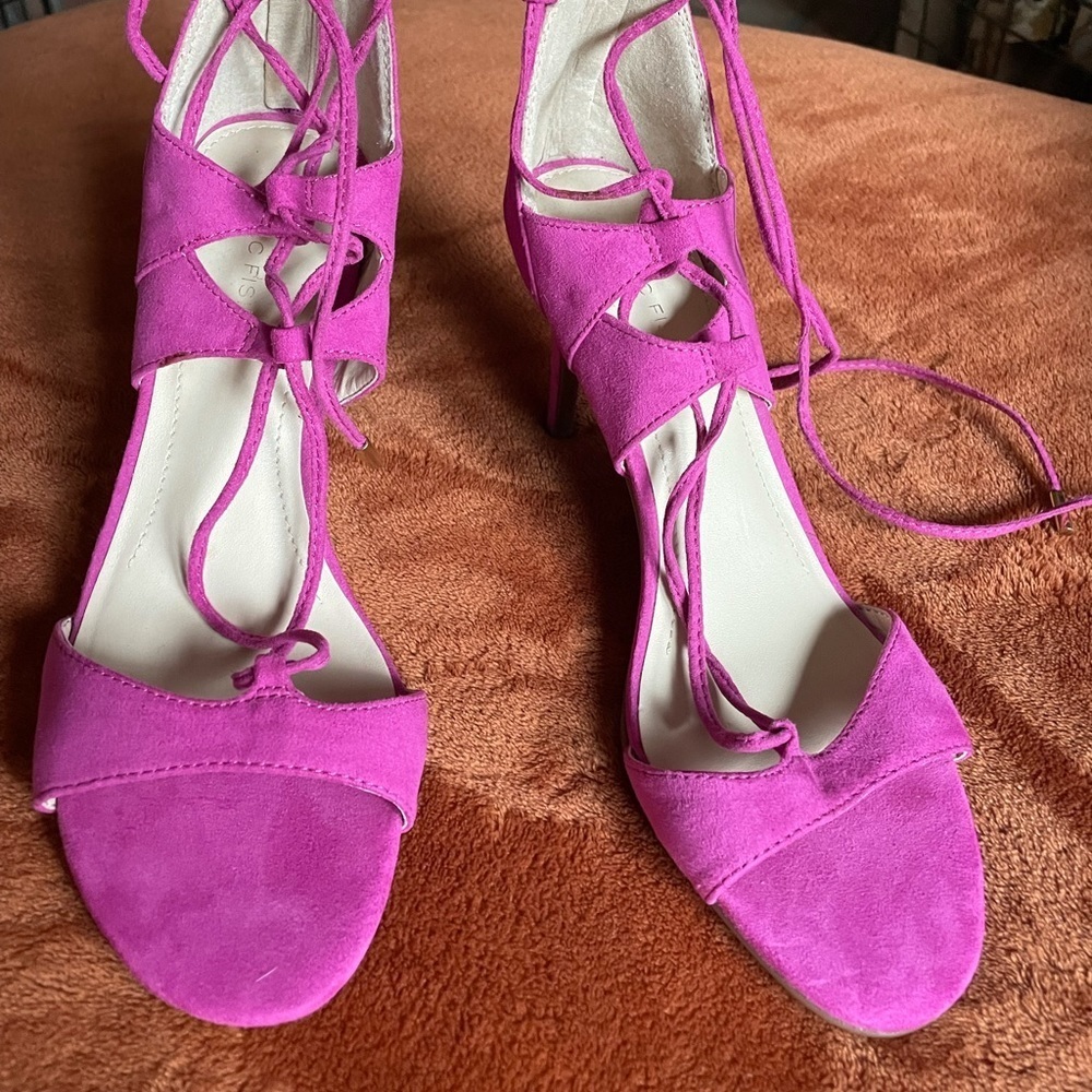 Marc Fisher 8 strap it Fuchsia Heel